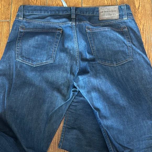 J. Brand Denim Co Walker relaxed Straight Leg Jeans - Picture 8 of 8